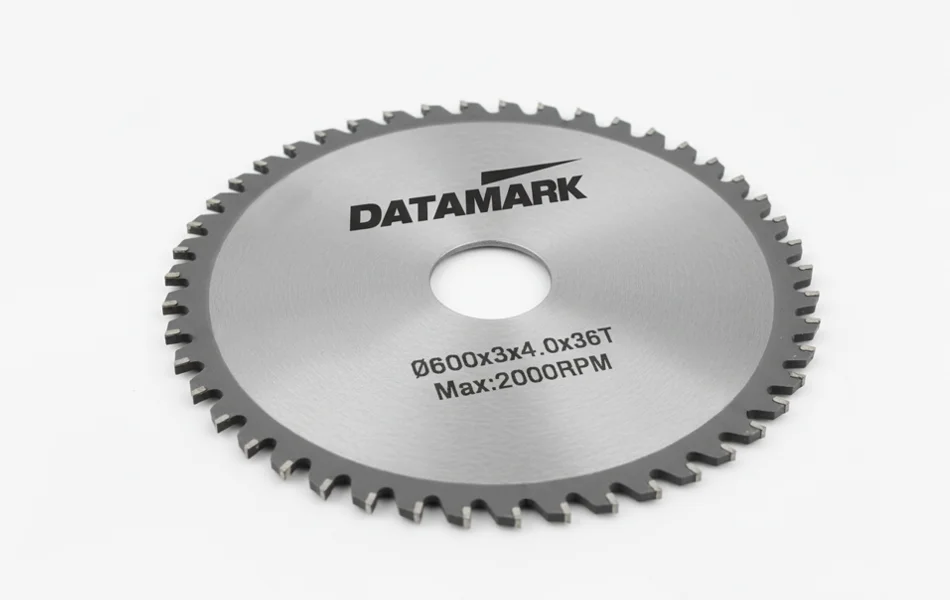 Marcado láser de piezas acero